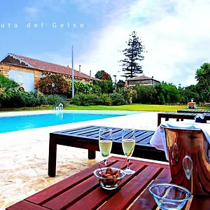 tenuta-del-gelso.taorminaitalyhotels.com/